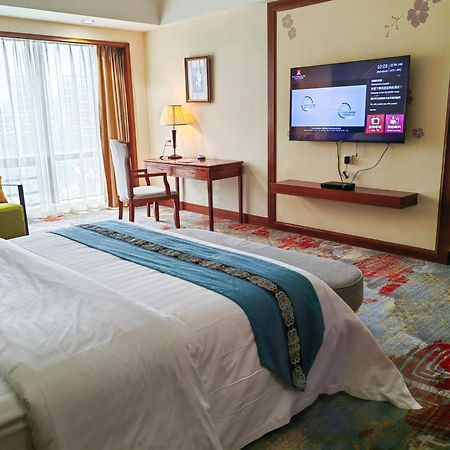 Gladden Hotel Jiangmen Εξωτερικό φωτογραφία