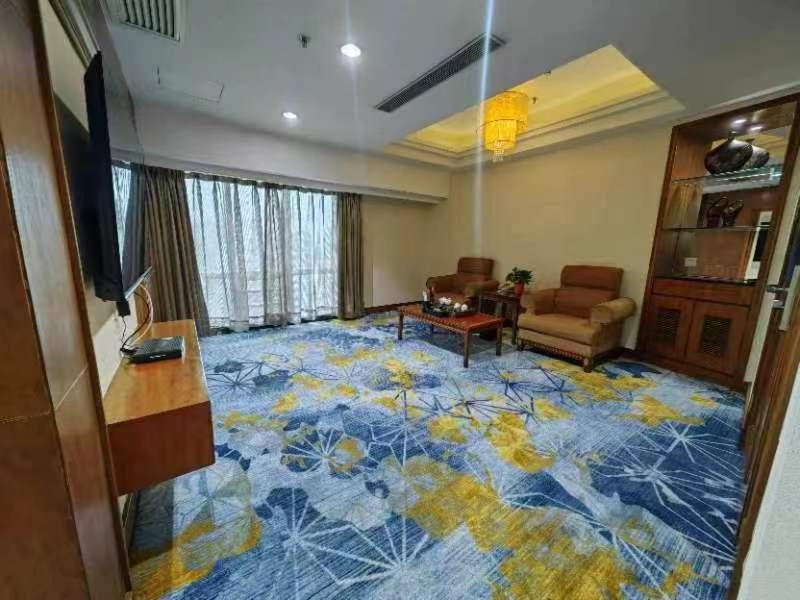 Gladden Hotel Jiangmen Εξωτερικό φωτογραφία